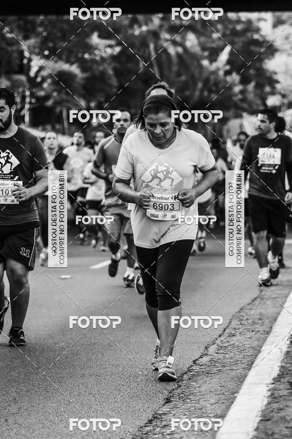 Buy your photos of the eventFotos de Corrida em Preto & Branco on Fotop