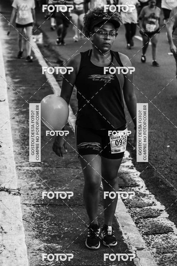 Buy your photos of the eventFotos de Corrida em Preto & Branco on Fotop