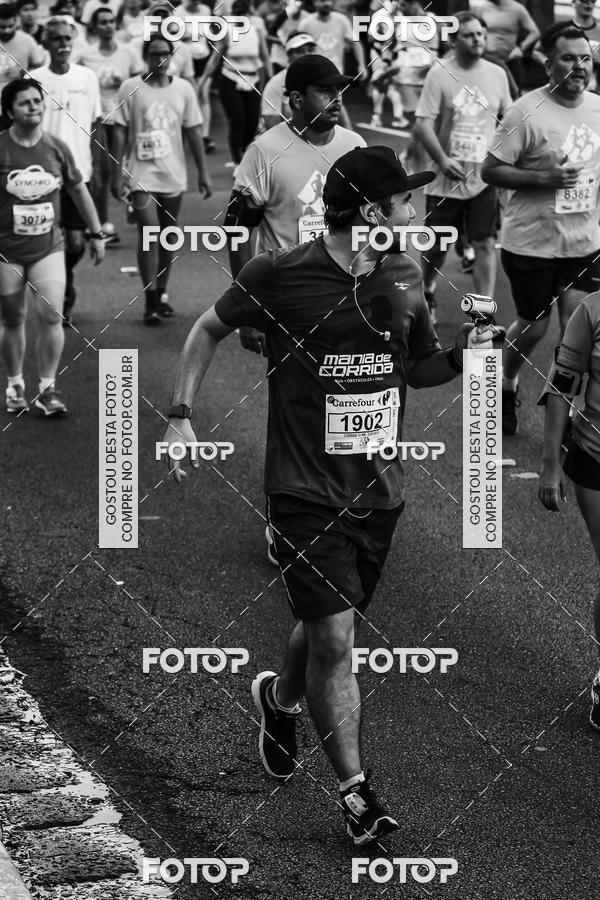 Buy your photos of the eventFotos de Corrida em Preto & Branco on Fotop