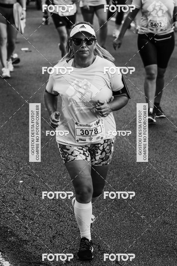 Buy your photos of the eventFotos de Corrida em Preto & Branco on Fotop