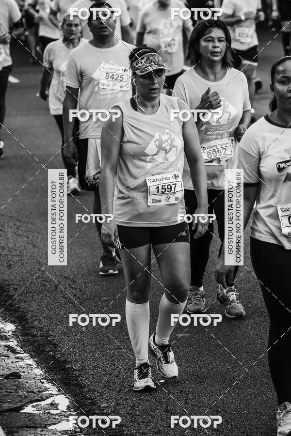 Buy your photos of the eventFotos de Corrida em Preto & Branco on Fotop