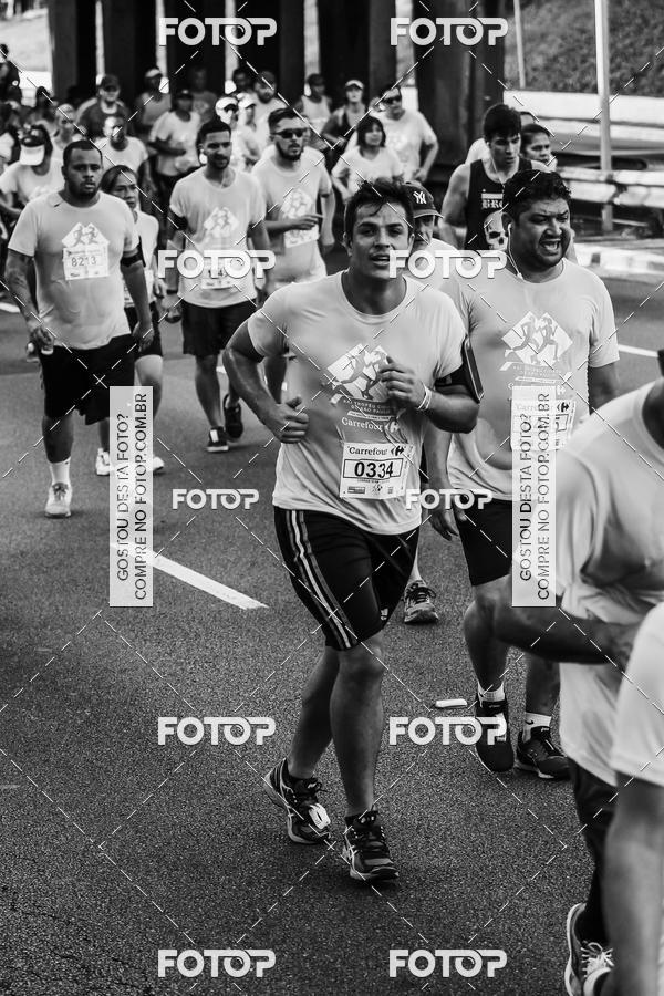 Buy your photos of the eventFotos de Corrida em Preto & Branco on Fotop