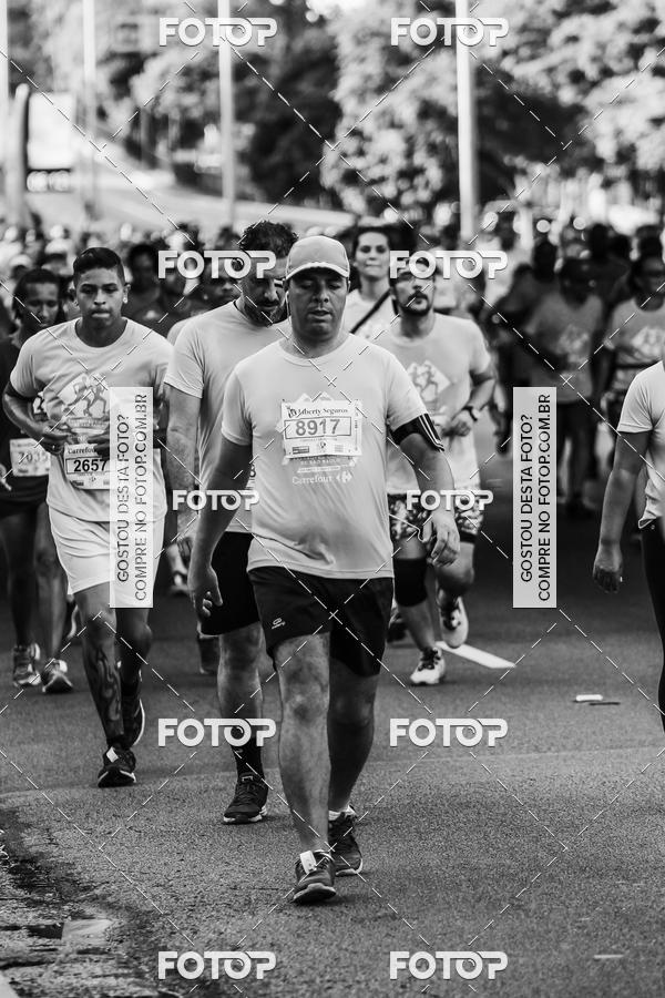 Buy your photos of the eventFotos de Corrida em Preto & Branco on Fotop