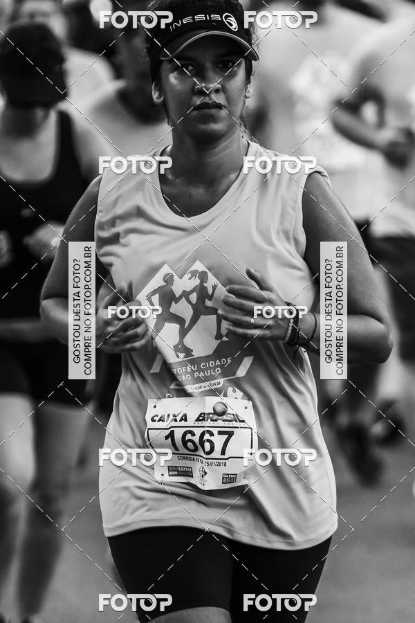Buy your photos of the eventFotos de Corrida em Preto & Branco on Fotop