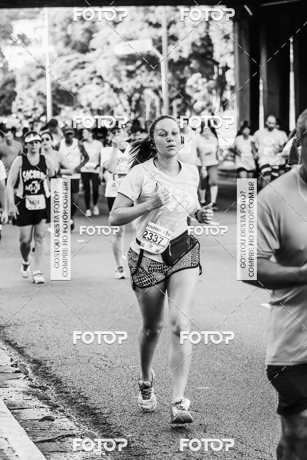 Buy your photos of the eventFotos de Corrida em Preto & Branco on Fotop