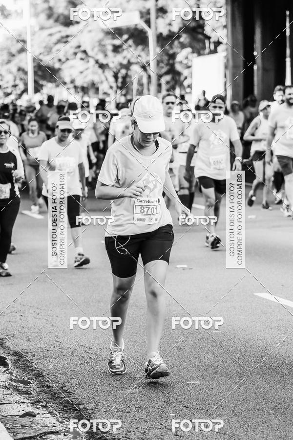 Buy your photos of the eventFotos de Corrida em Preto & Branco on Fotop