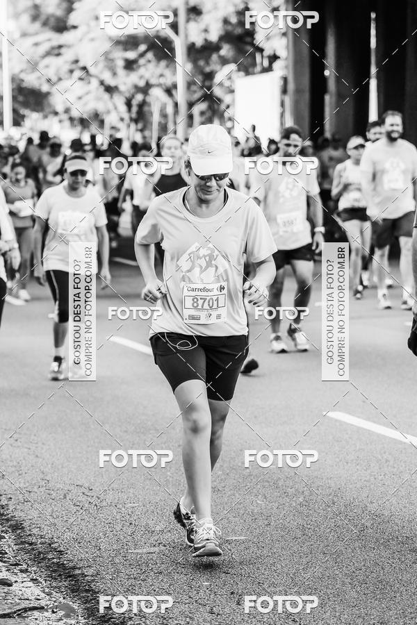 Buy your photos of the eventFotos de Corrida em Preto & Branco on Fotop