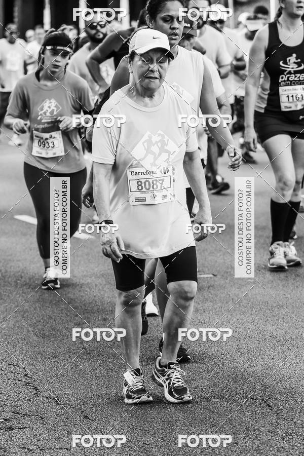 Buy your photos of the eventFotos de Corrida em Preto & Branco on Fotop