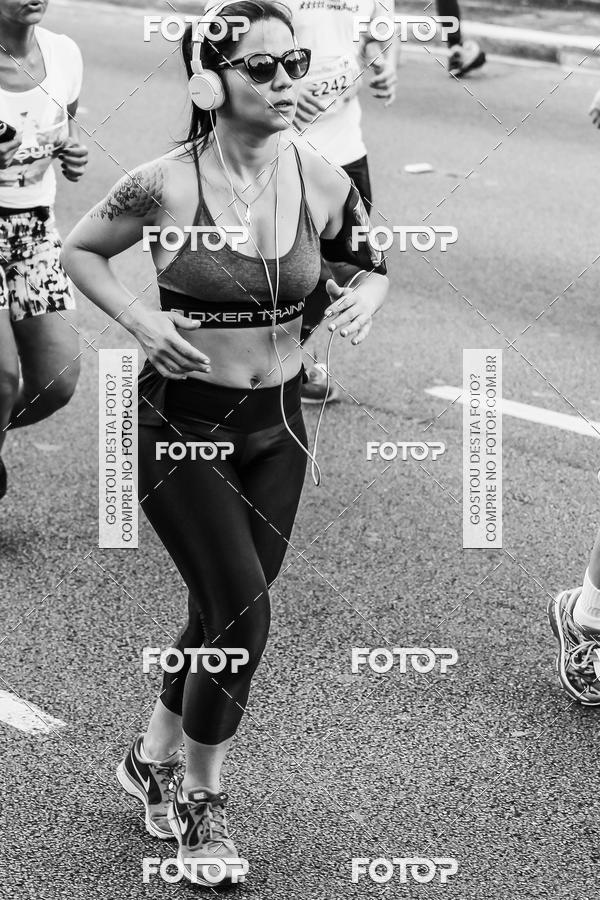 Buy your photos of the eventFotos de Corrida em Preto & Branco on Fotop