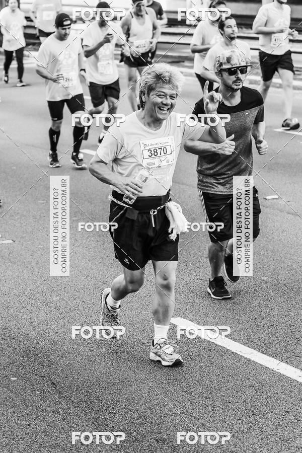 Buy your photos of the eventFotos de Corrida em Preto & Branco on Fotop