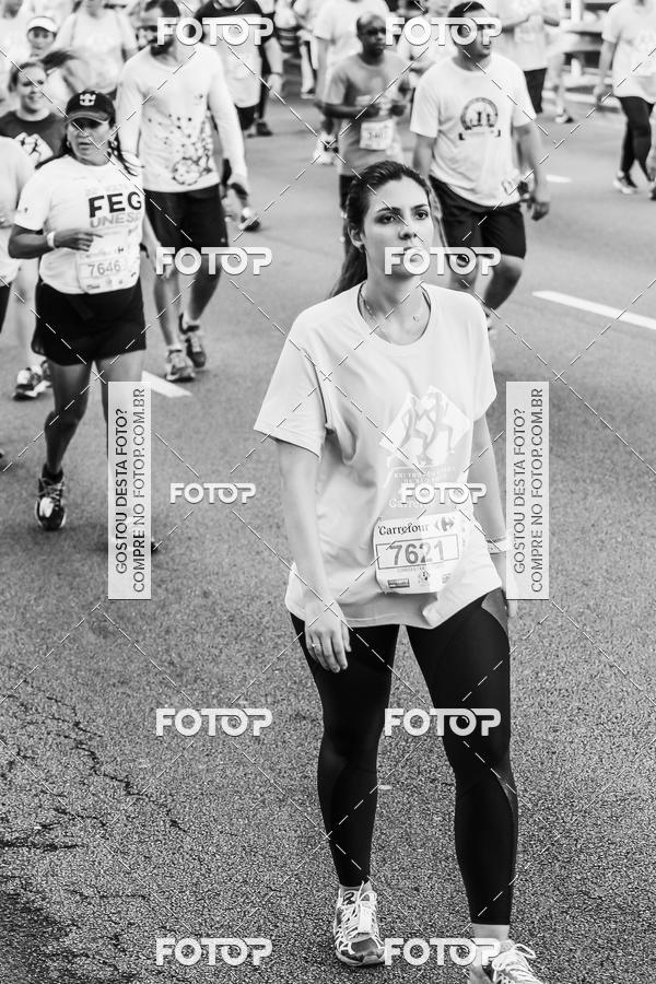 Buy your photos of the eventFotos de Corrida em Preto & Branco on Fotop