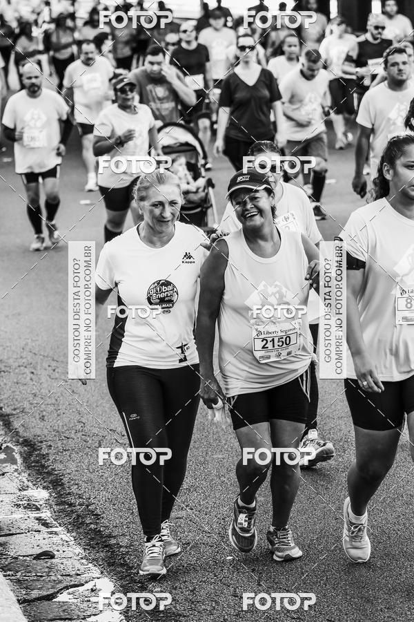 Buy your photos of the eventFotos de Corrida em Preto & Branco on Fotop