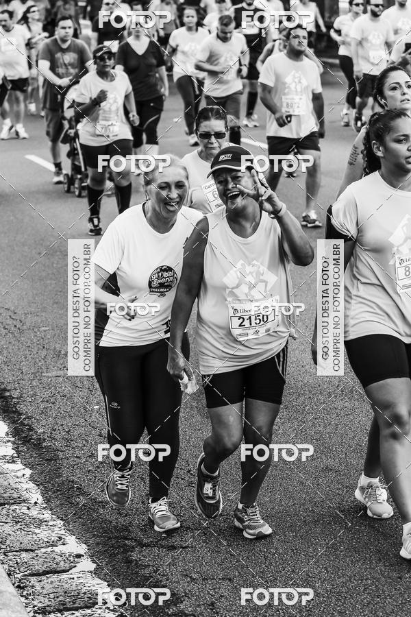 Buy your photos of the eventFotos de Corrida em Preto & Branco on Fotop