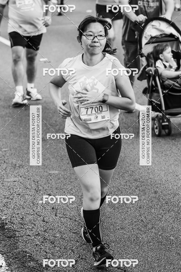 Buy your photos of the eventFotos de Corrida em Preto & Branco on Fotop