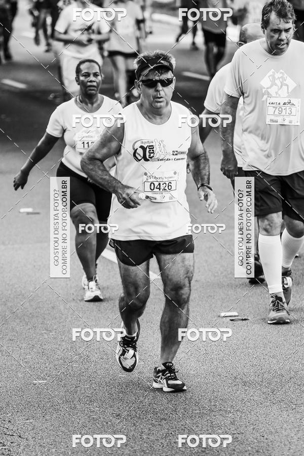 Buy your photos of the eventFotos de Corrida em Preto & Branco on Fotop