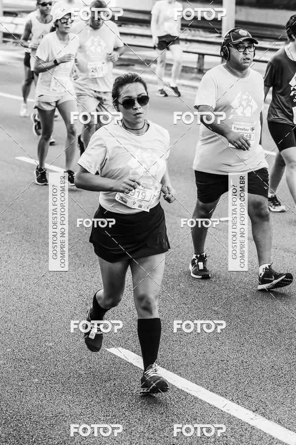 Buy your photos of the eventFotos de Corrida em Preto & Branco on Fotop