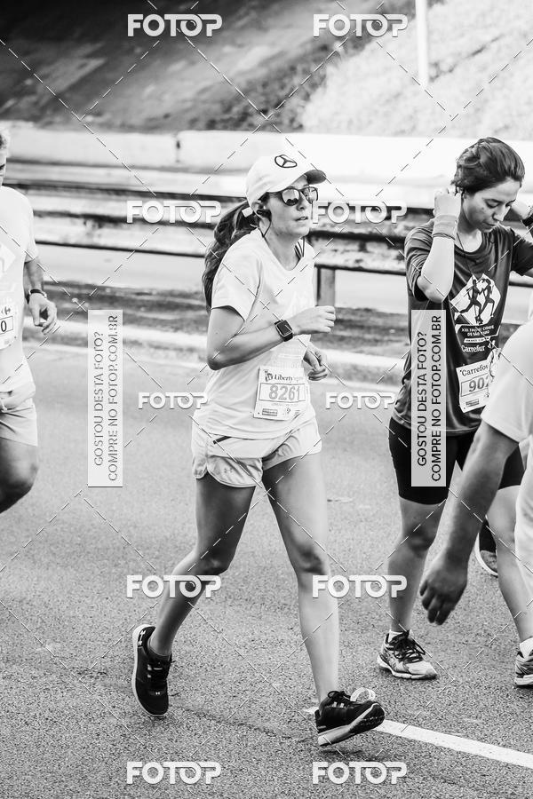 Buy your photos of the eventFotos de Corrida em Preto & Branco on Fotop