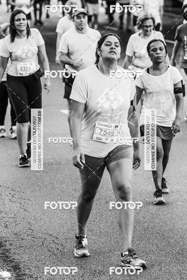 Buy your photos of the eventFotos de Corrida em Preto & Branco on Fotop