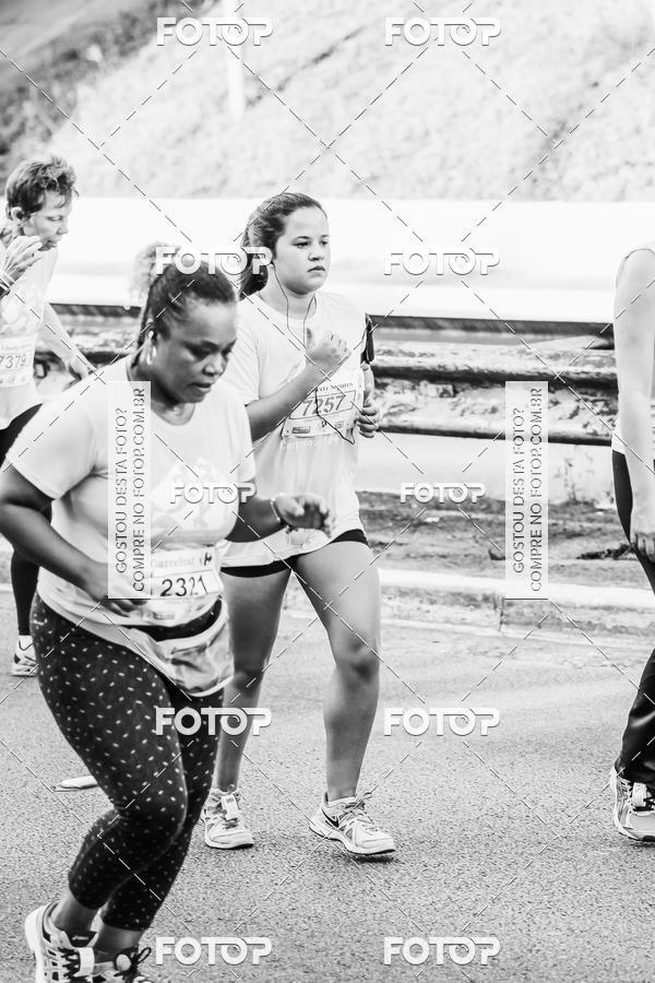 Buy your photos of the eventFotos de Corrida em Preto & Branco on Fotop