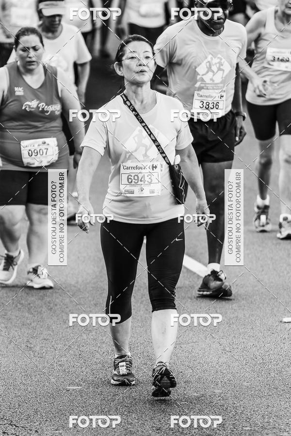 Buy your photos of the eventFotos de Corrida em Preto & Branco on Fotop