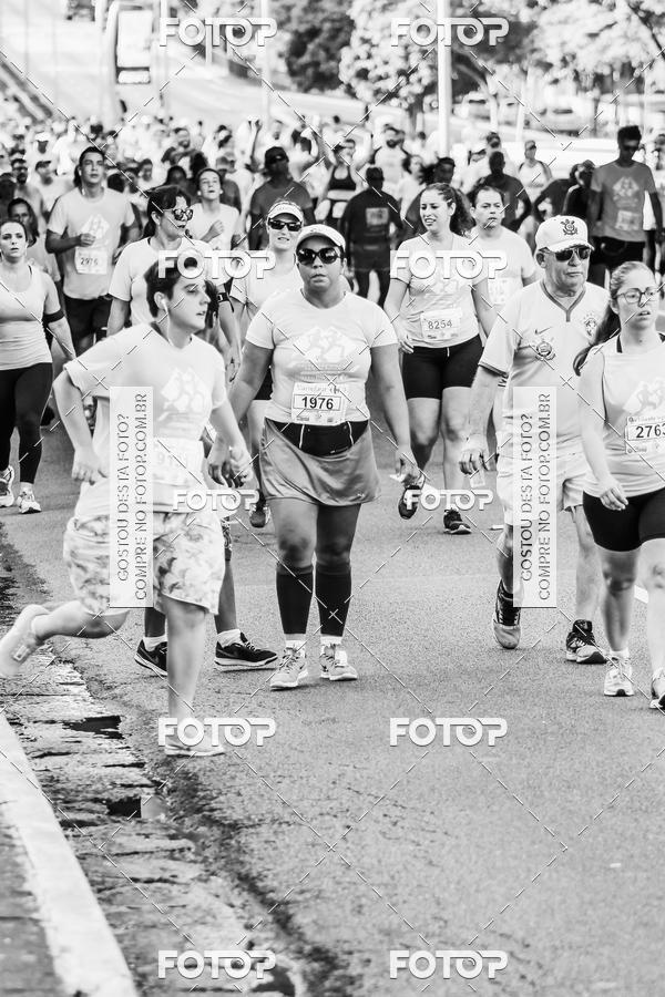 Buy your photos of the eventFotos de Corrida em Preto & Branco on Fotop