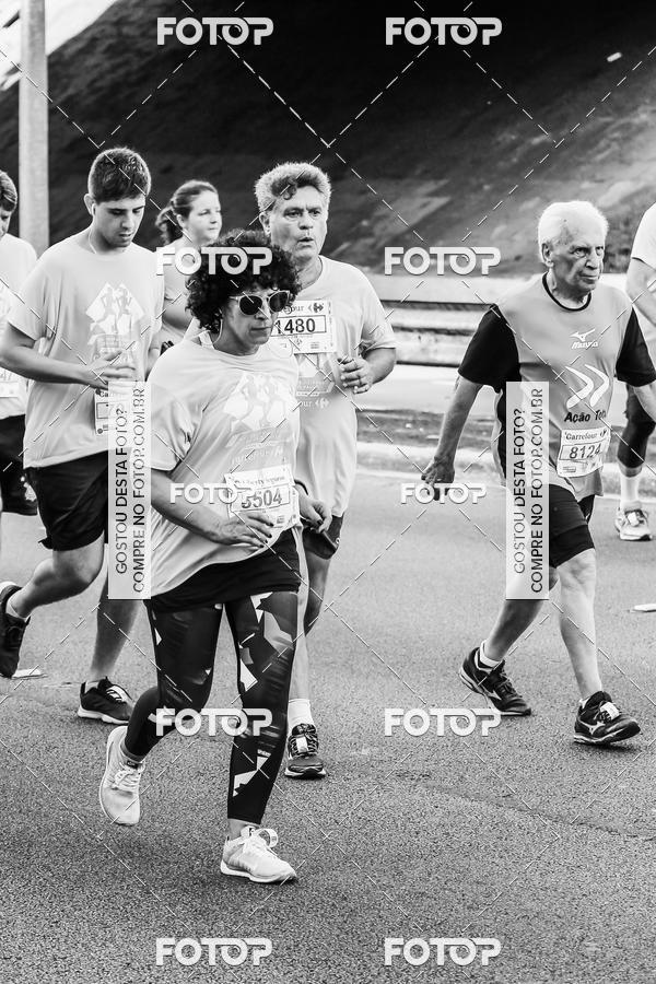 Buy your photos of the eventFotos de Corrida em Preto & Branco on Fotop