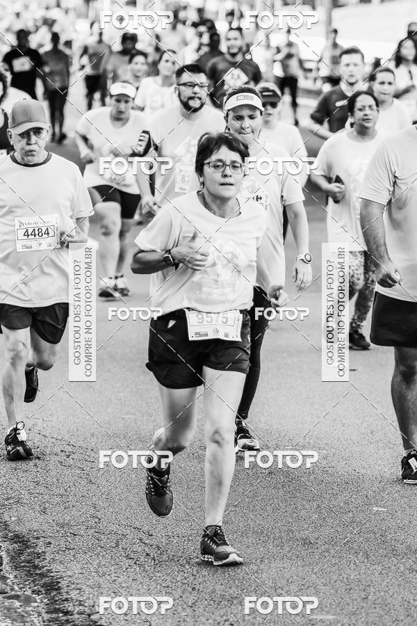 Buy your photos of the eventFotos de Corrida em Preto & Branco on Fotop