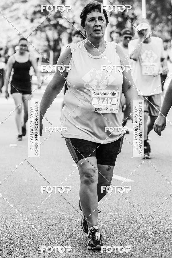 Buy your photos of the eventFotos de Corrida em Preto & Branco on Fotop