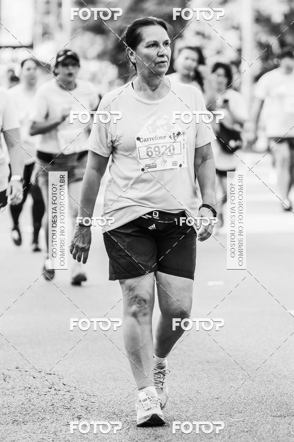 Buy your photos of the eventFotos de Corrida em Preto & Branco on Fotop