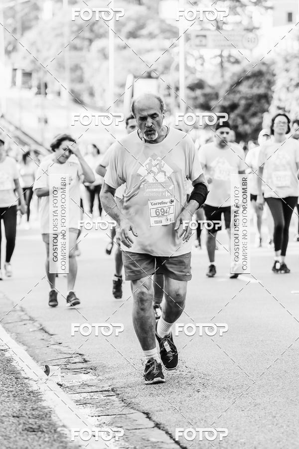 Buy your photos of the eventFotos de Corrida em Preto & Branco on Fotop