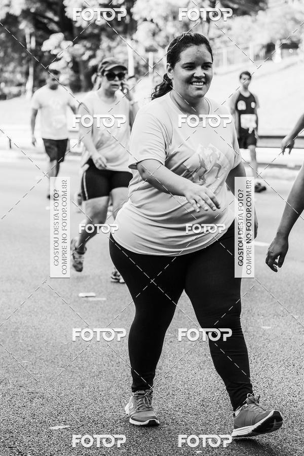 Buy your photos of the eventFotos de Corrida em Preto & Branco on Fotop