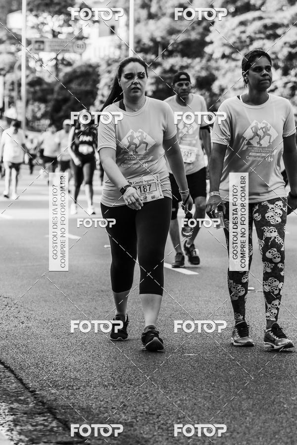 Buy your photos of the eventFotos de Corrida em Preto & Branco on Fotop
