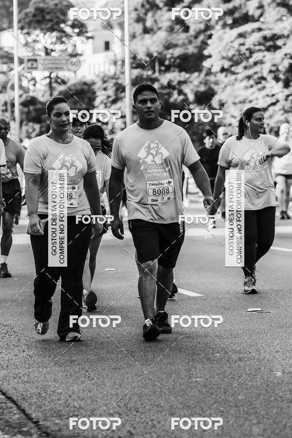 Buy your photos of the eventFotos de Corrida em Preto & Branco on Fotop