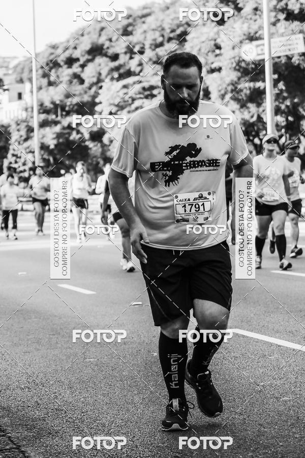 Buy your photos of the eventFotos de Corrida em Preto & Branco on Fotop