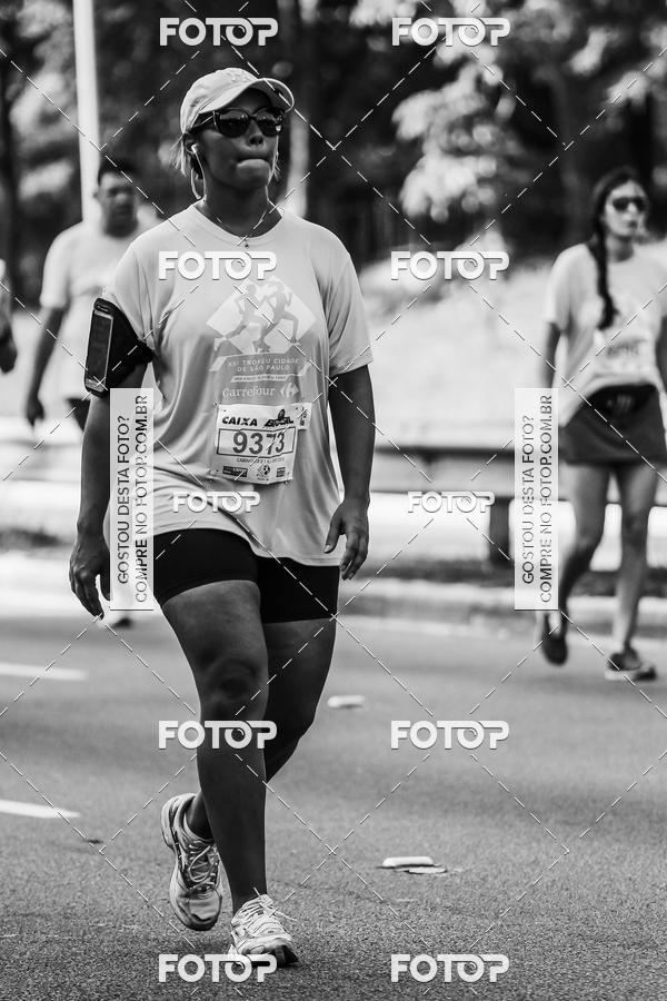 Buy your photos of the eventFotos de Corrida em Preto & Branco on Fotop