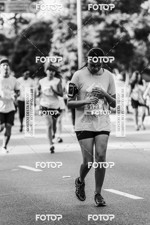 Buy your photos of the eventFotos de Corrida em Preto & Branco on Fotop