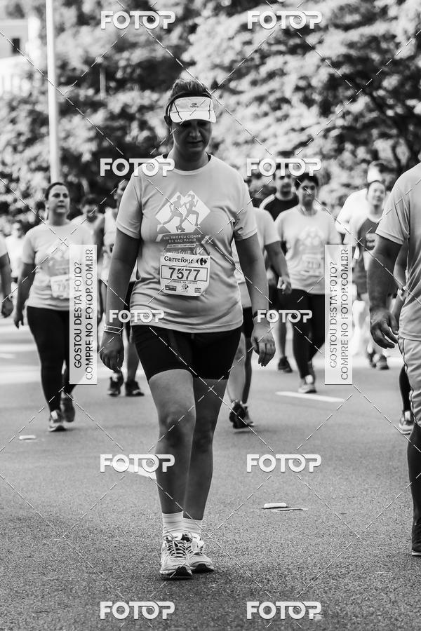 Buy your photos of the eventFotos de Corrida em Preto & Branco on Fotop