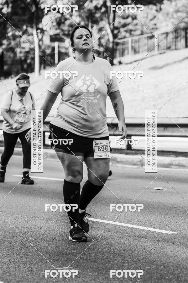 Buy your photos of the eventFotos de Corrida em Preto & Branco on Fotop