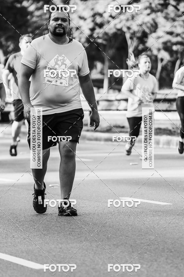 Buy your photos of the eventFotos de Corrida em Preto & Branco on Fotop