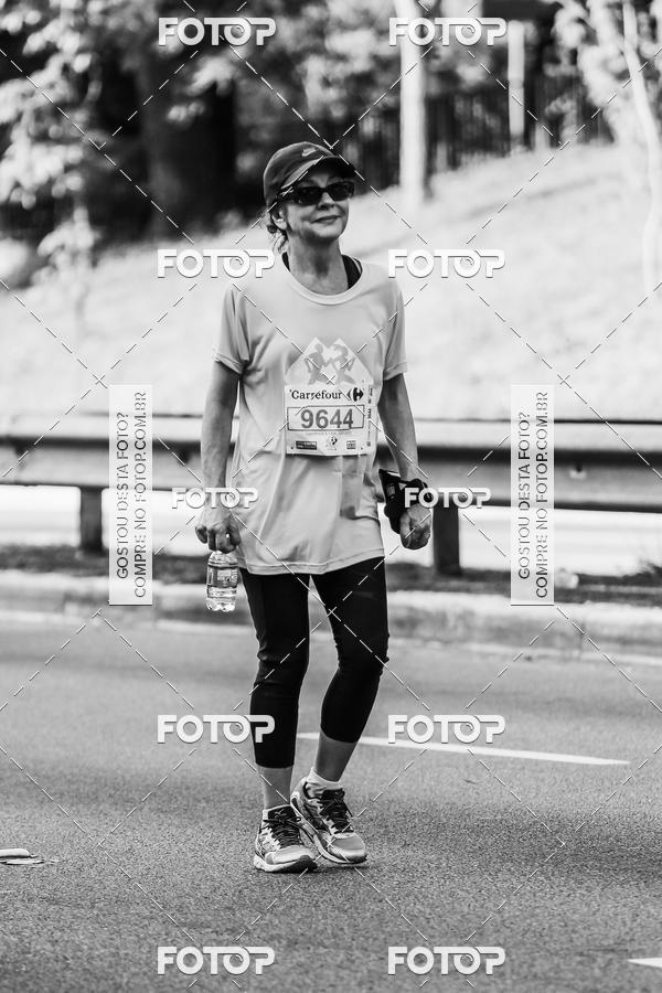 Buy your photos of the eventFotos de Corrida em Preto & Branco on Fotop