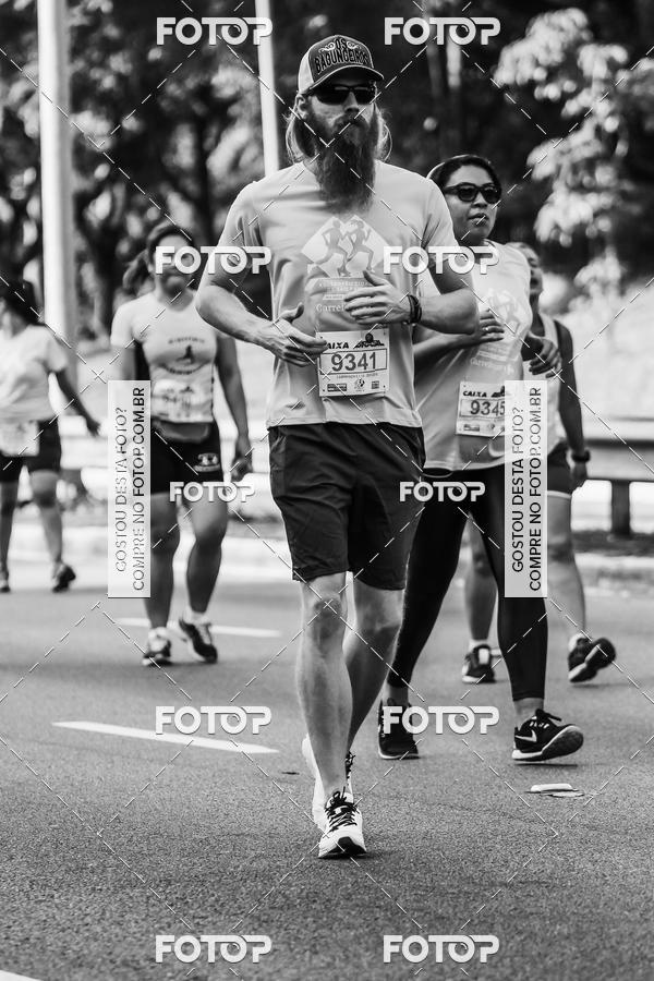 Buy your photos of the eventFotos de Corrida em Preto & Branco on Fotop