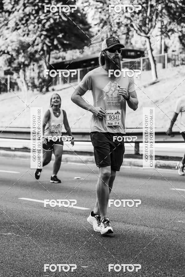 Buy your photos of the eventFotos de Corrida em Preto & Branco on Fotop