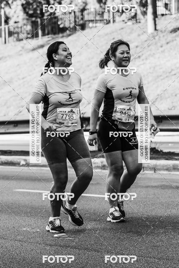 Buy your photos of the eventFotos de Corrida em Preto & Branco on Fotop