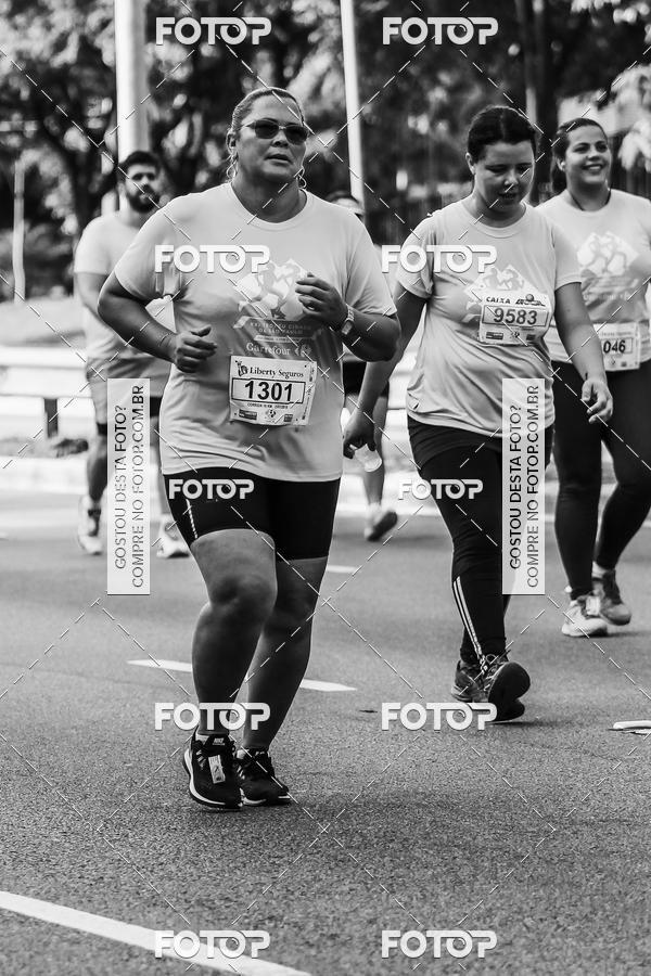 Buy your photos of the eventFotos de Corrida em Preto & Branco on Fotop