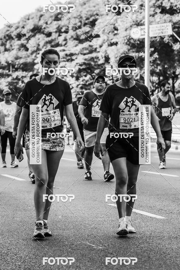Buy your photos of the eventFotos de Corrida em Preto & Branco on Fotop