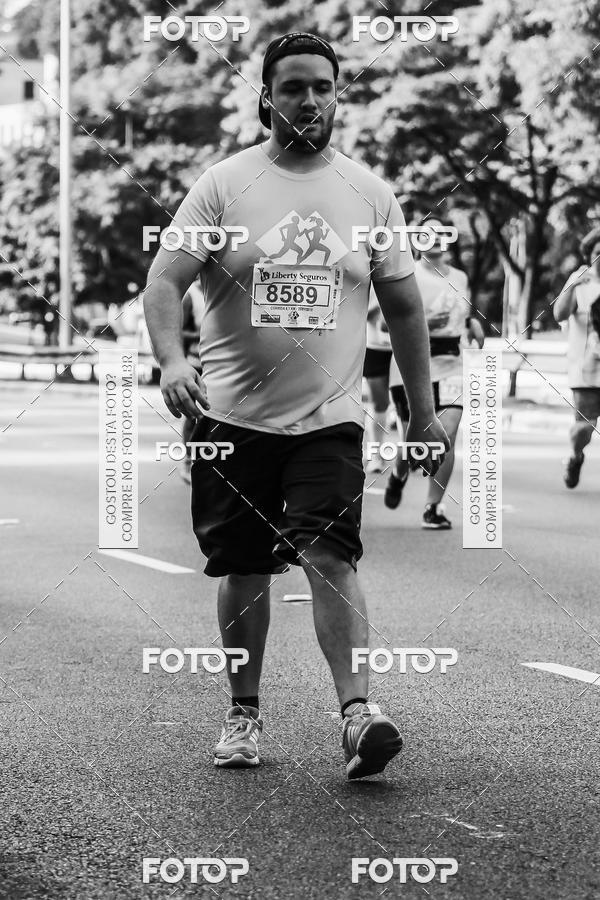 Buy your photos of the eventFotos de Corrida em Preto & Branco on Fotop