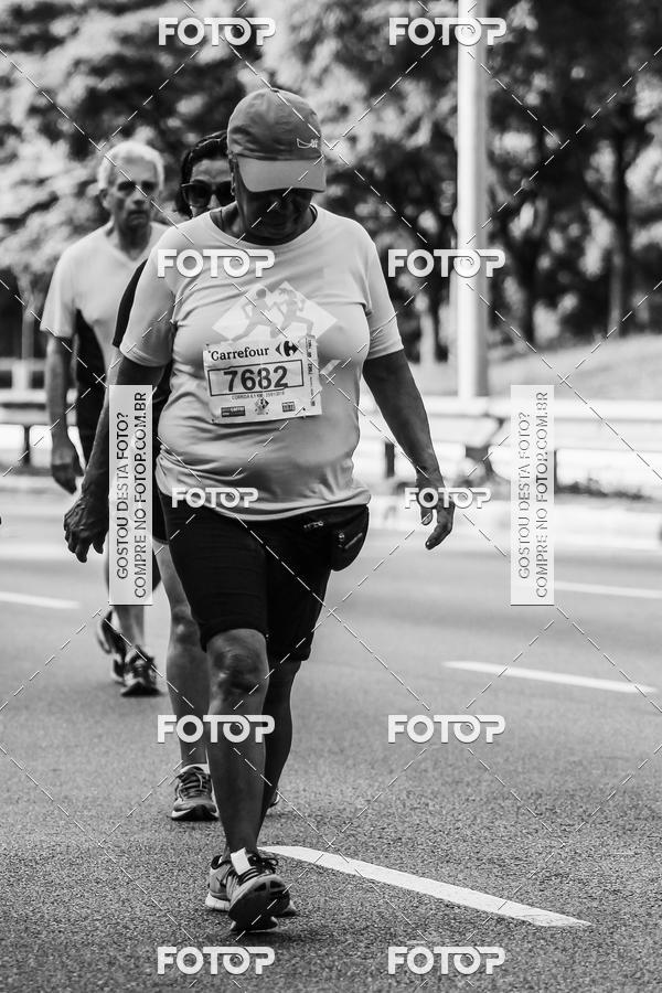 Buy your photos of the eventFotos de Corrida em Preto & Branco on Fotop