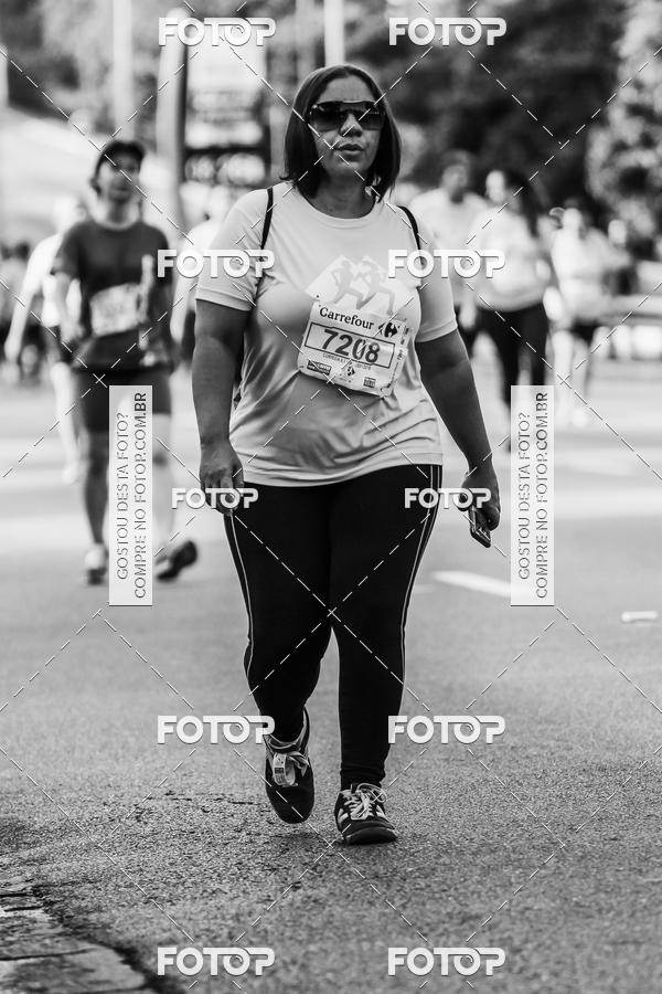 Buy your photos of the eventFotos de Corrida em Preto & Branco on Fotop