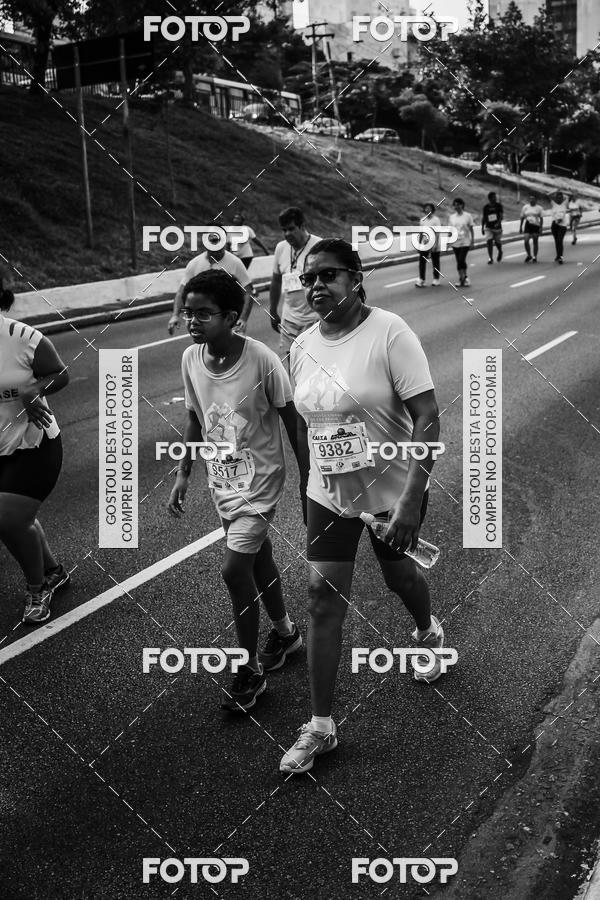 Buy your photos of the eventFotos de Corrida em Preto & Branco on Fotop