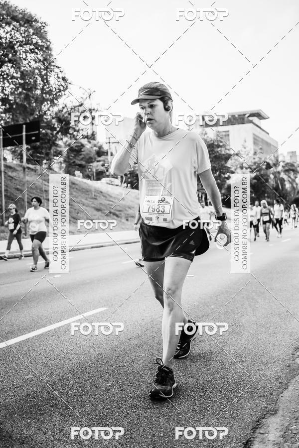 Buy your photos of the eventFotos de Corrida em Preto & Branco on Fotop